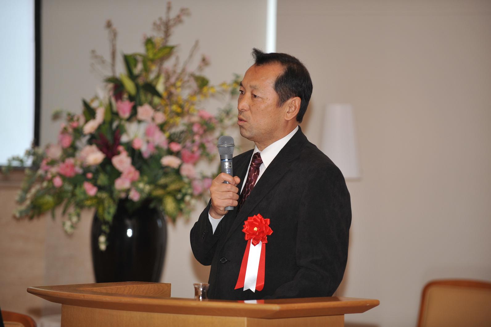 遊学館高校野球部監督　山本雅弘
